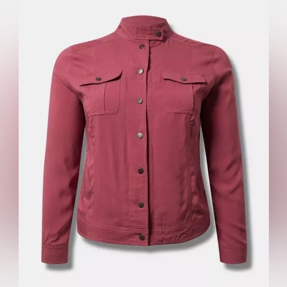 torrid Jackets & Blazers - Torrid Challis Lightweight Utility Maroon Jacket Snap‎ Closure Size 1 14-16 1X
